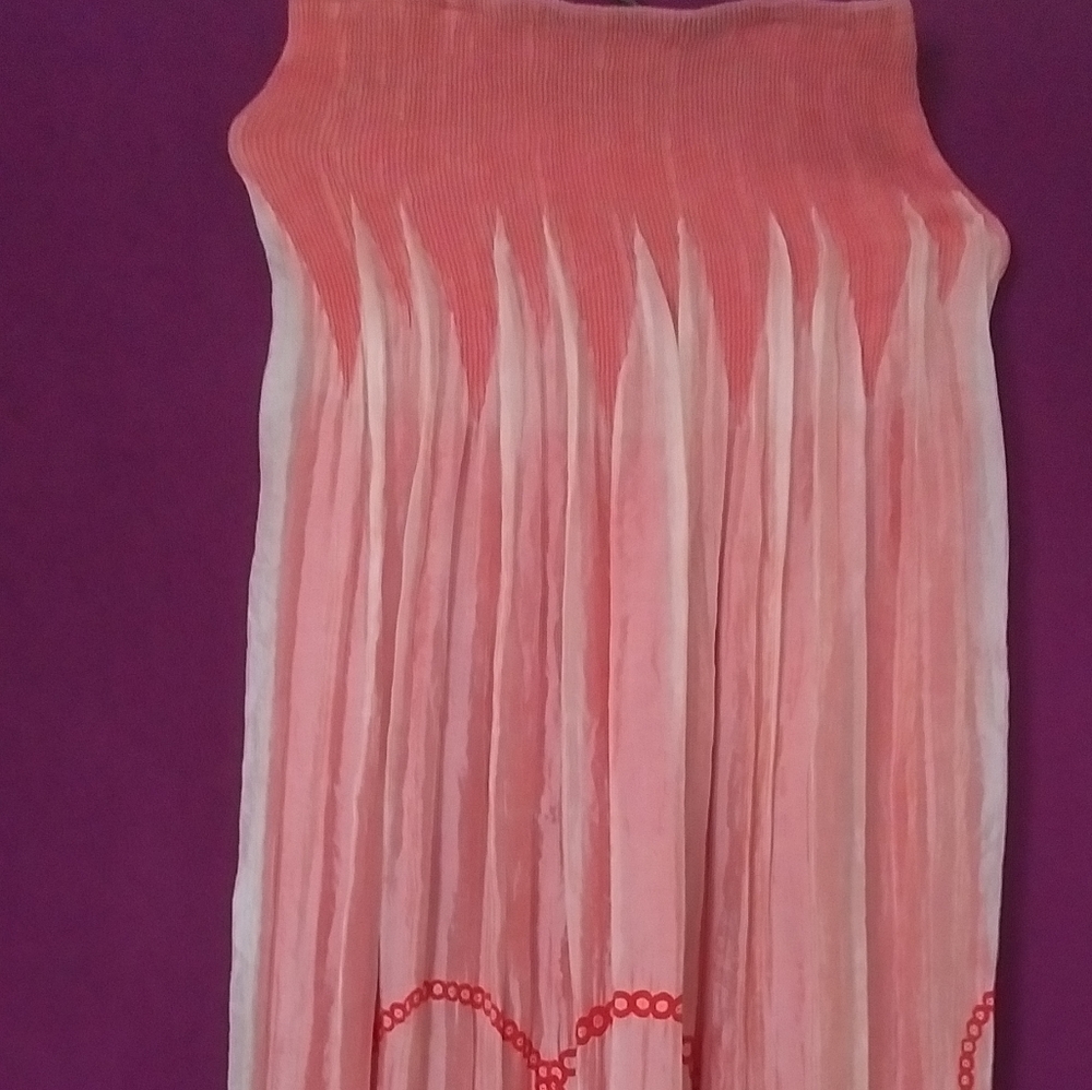 Fun in the sun dress. Strapless. Fire